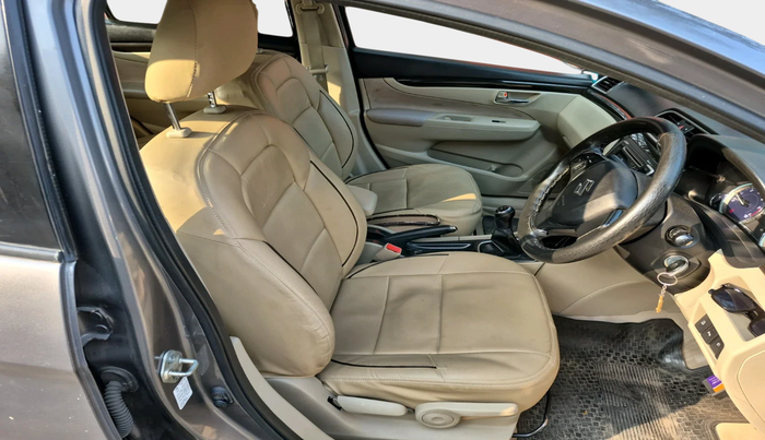 2017 Maruti Ciaz DELTA DIESEL 1.3, Diesel, Manual, 97,920 km, interior