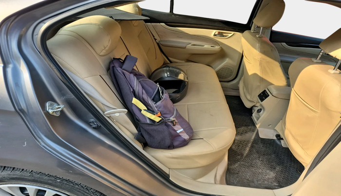 2017 Maruti Ciaz DELTA DIESEL 1.3, Diesel, Manual, 97,920 km, interior