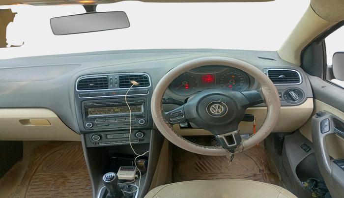 2012 Volkswagen Vento HIGHLINE DIESEL 1.6, Diesel, Manual, 1,04,659 km, interior