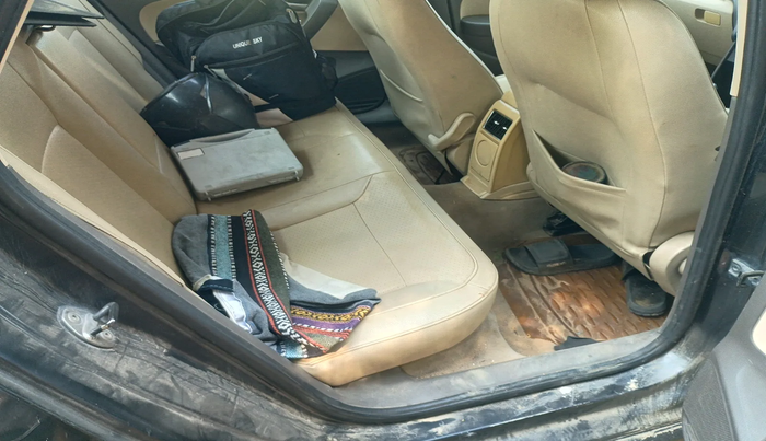 2012 Volkswagen Vento HIGHLINE DIESEL 1.6, Diesel, Manual, 1,04,659 km, interior