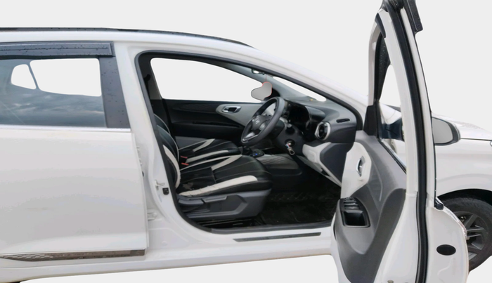 2020 Hyundai GRAND I10 NIOS SPORTZ AMT 1.2 KAPPA VTVT, Petrol, Automatic, 25,993 km, interior