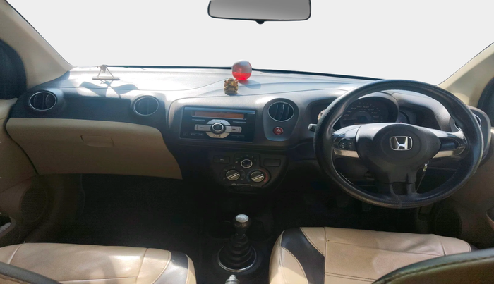 2014 Honda Amaze 1.5L I-DTEC S, Diesel, Manual, 1,34,774 km, interior