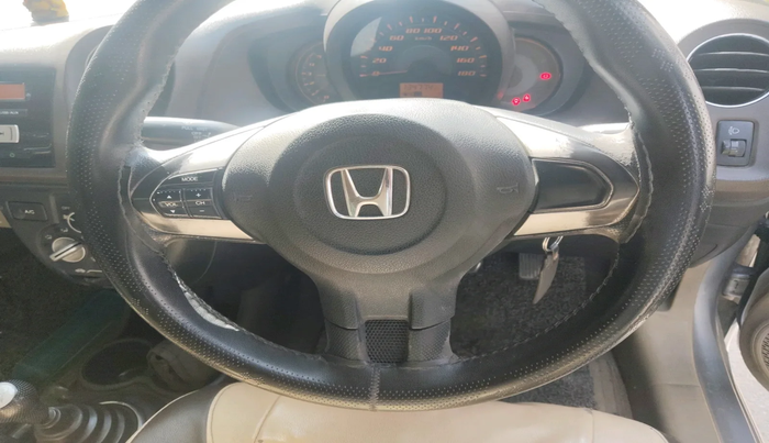 2014 Honda Amaze 1.5L I-DTEC S, Diesel, Manual, 1,34,774 km, interior