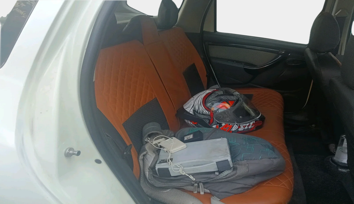 2015 Renault Duster 85 PS RXL DIESEL, Diesel, Manual, 1,06,697 km, interior