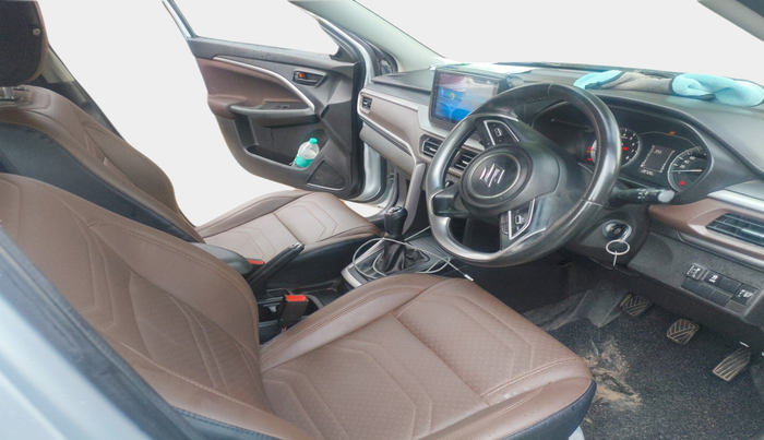 2023 Maruti BREZZA LXI, Petrol, Manual, 28,730 km, interior