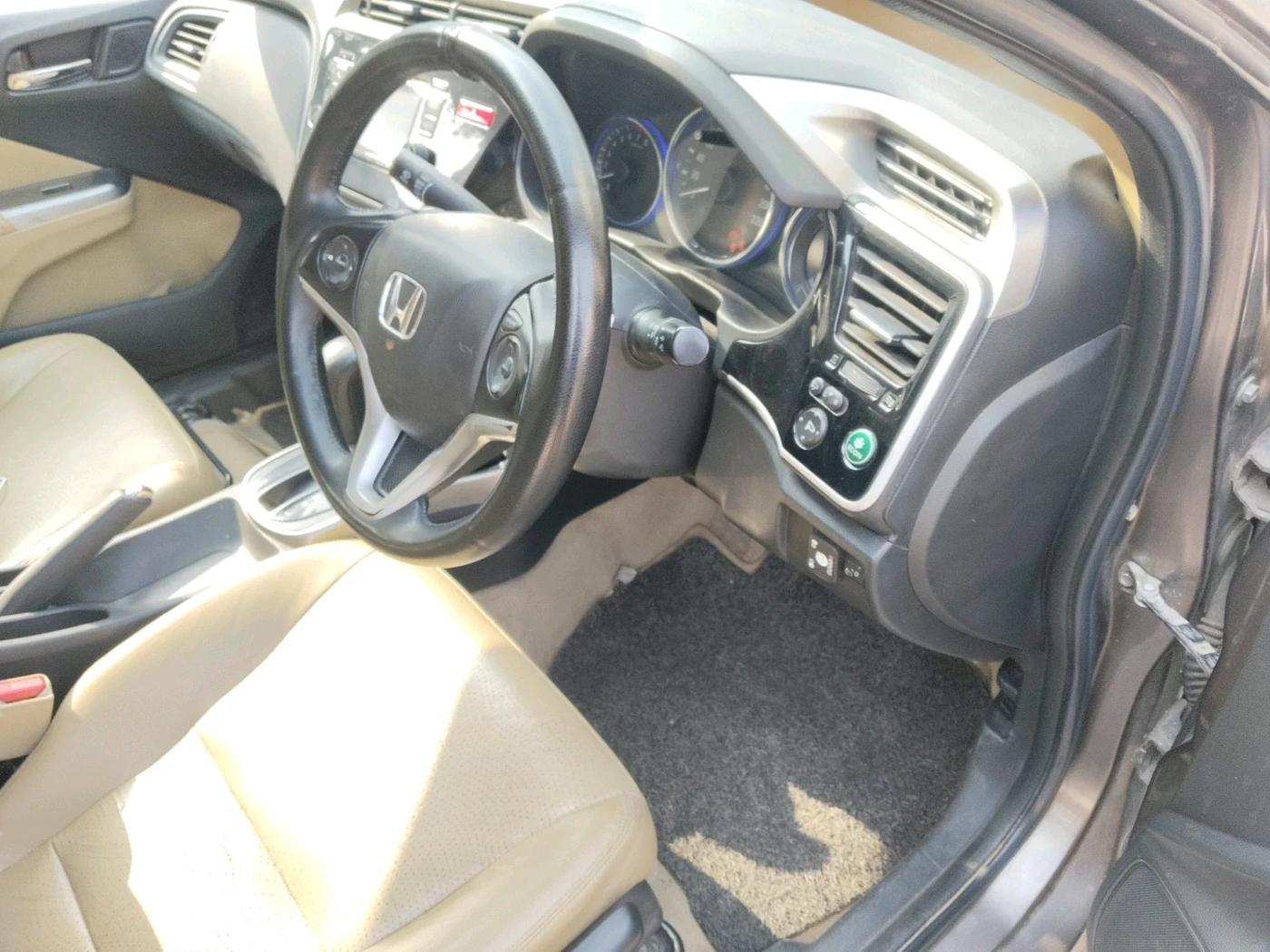 2015 Honda City 1.5L I-VTEC VX CVT, CNG, Automatic, 36,860 km, interior