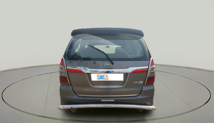 2014 Toyota Innova 2.5 VX 8 STR, Diesel, Manual, 1,78,740 km, exterior