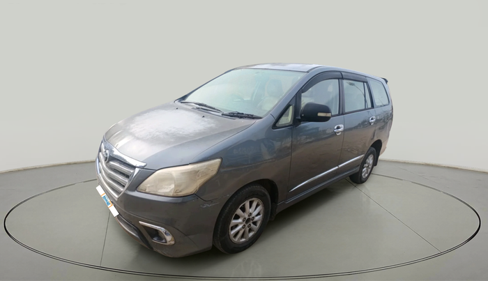 2014 Toyota Innova 2.5 VX 8 STR, Diesel, Manual, 1,78,740 km, exterior