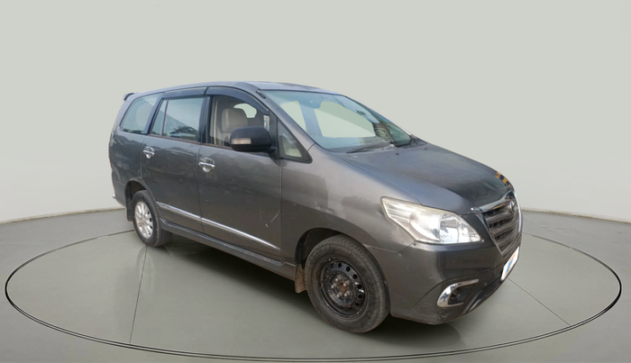 2014 Toyota Innova 2.5 VX 8 STR, Diesel, Manual, 1,78,740 km, exterior