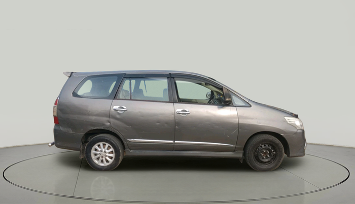 2014 Toyota Innova 2.5 VX 8 STR, Diesel, Manual, 1,78,740 km, exterior