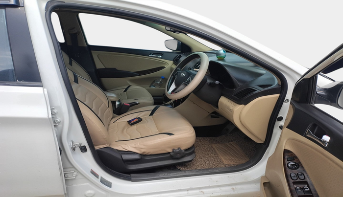 2014 Hyundai Verna FLUIDIC 1.6 CRDI SX AT, Diesel, Automatic, 1,26,008 km, interior