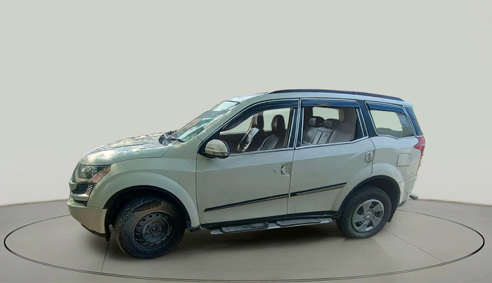 2014 Mahindra XUV500 W6, Diesel, Manual, 1,69,898 km, exterior