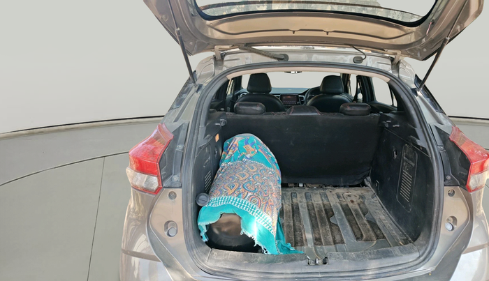 2019 Nissan Kicks XV 1.5, Petrol, Manual, 1,35,036 km, exterior