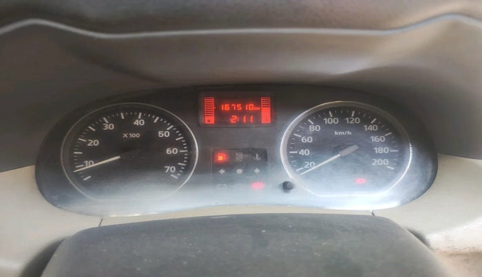 2015 Nissan Terrano XL O (D), Diesel, Manual, 1,67,510 km, interior