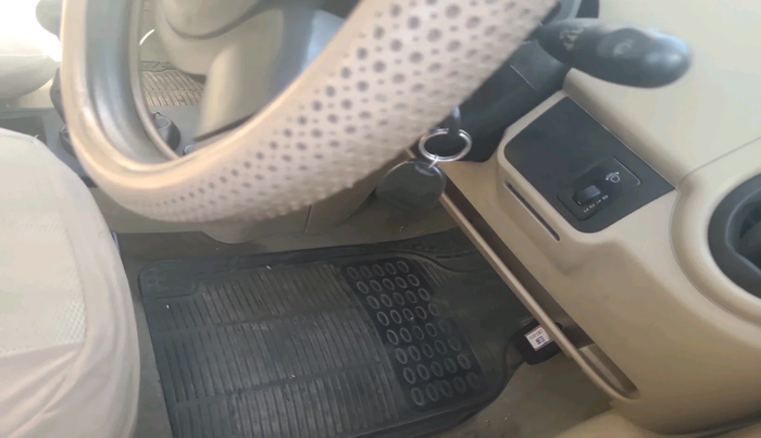 2011 Chevrolet Spark LS 1.0, Petrol, Manual, 32,981 km, interior