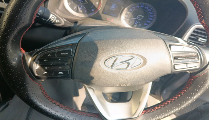 2020 Hyundai VENUE SX(O) 1.4 CRDI, Diesel, Manual, 1,55,052 km, interior