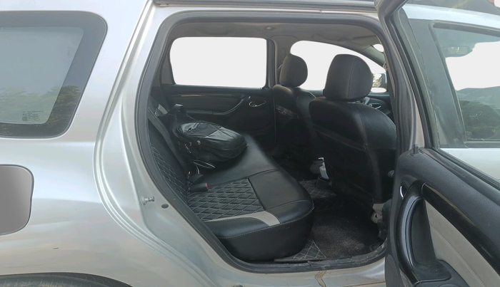 2015 Renault Duster 110 PS RXZ DIESEL, Diesel, Manual, 2,24,342 km, interior