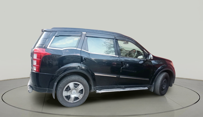2014 Mahindra XUV500 W6, Diesel, Manual, 1,68,453 km, exterior