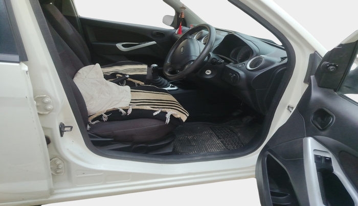 2010 Ford Figo ZXI 1.2 PETROL, Petrol, Manual, 1,28,973 km, interior