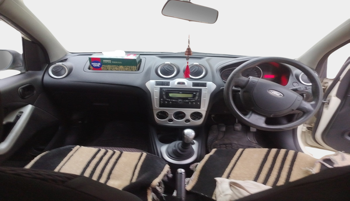 2010 Ford Figo ZXI 1.2 PETROL, Petrol, Manual, 1,28,973 km, interior