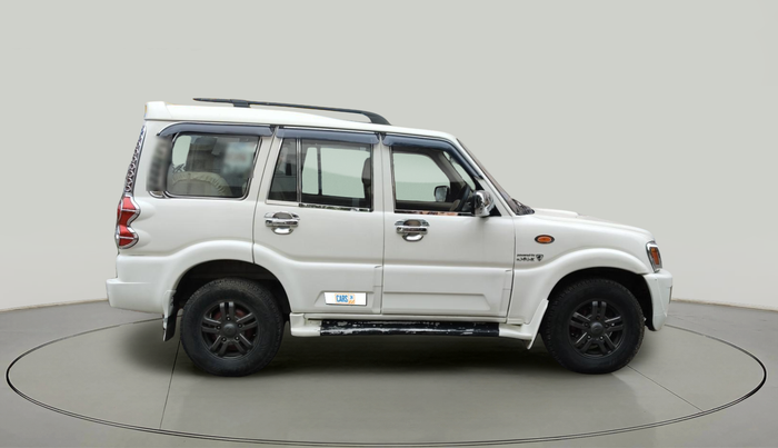 2014 Mahindra Scorpio VLX 2WD, Diesel, Manual, 1,15,736 km, exterior