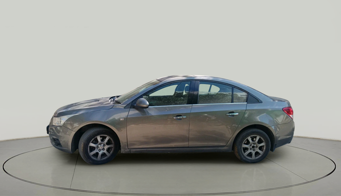 2011 Chevrolet Cruze LTZ, Diesel, Manual, 1,00,000 km, exterior