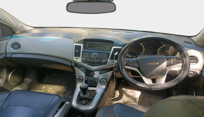 2011 Chevrolet Cruze LTZ, Diesel, Manual, 1,00,000 km, interior