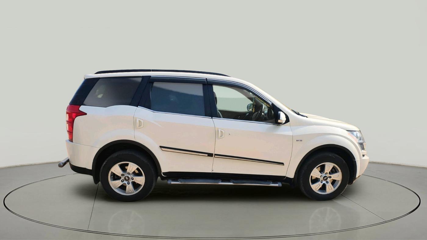 2013 Mahindra XUV500 W8, Diesel, Manual, 1,59,781 km, exterior