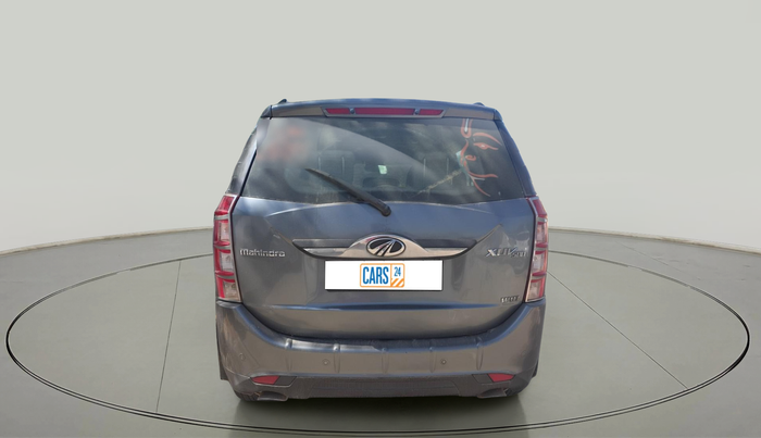 2015 Mahindra XUV500 W10, Diesel, Manual, 1,09,560 km, exterior