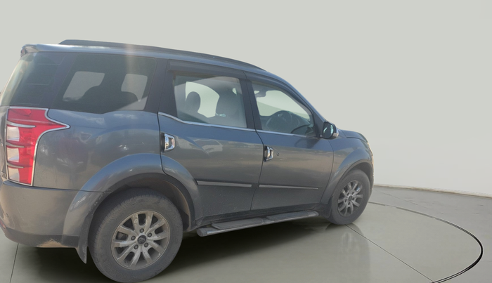 2015 Mahindra XUV500 W10, Diesel, Manual, 1,09,560 km, exterior