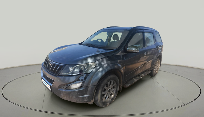 2015 Mahindra XUV500 W10, Diesel, Manual, 1,09,560 km, exterior
