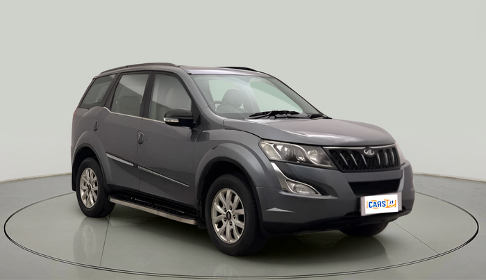 2015 Mahindra XUV500 W10, Diesel, Manual, 1,09,560 km, exterior