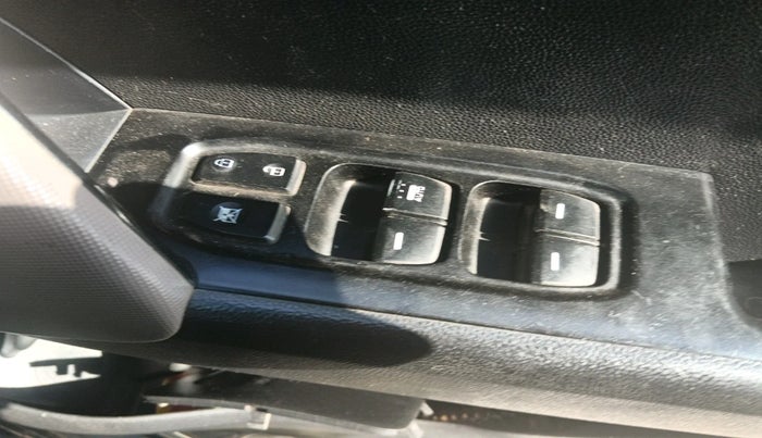 2015 Hyundai Creta SX PLUS AT 1.6 DIESEL, Diesel, Automatic, 1,43,041 km, interior