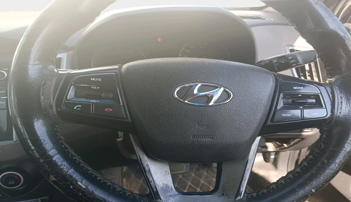 2015 Hyundai Creta SX PLUS AT 1.6 DIESEL, Diesel, Automatic, 1,43,041 km, interior