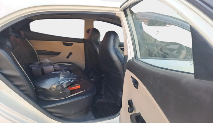 2013 Hyundai Eon ERA +, Petrol, Manual, 68,117 km, interior