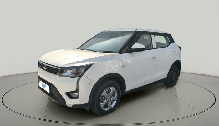 2022 Mahindra XUV300 W4 1.2 PETROL, Petrol, Manual, 81,297 km, exterior