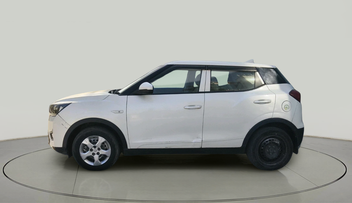 2022 Mahindra XUV300 W4 1.2 PETROL, Petrol, Manual, 81,297 km, exterior