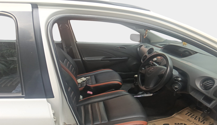 2012 Toyota Etios Liva TRD SPORTIVO DIESEL, Diesel, Manual, 1,17,484 km, interior