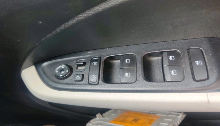 2023 Hyundai VENUE SX 1.5 CRDI, Diesel, Manual, 29,464 km, interior