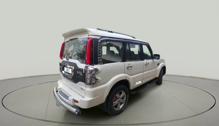 2014 Mahindra Scorpio S10, Diesel, Manual, 92,382 km, exterior