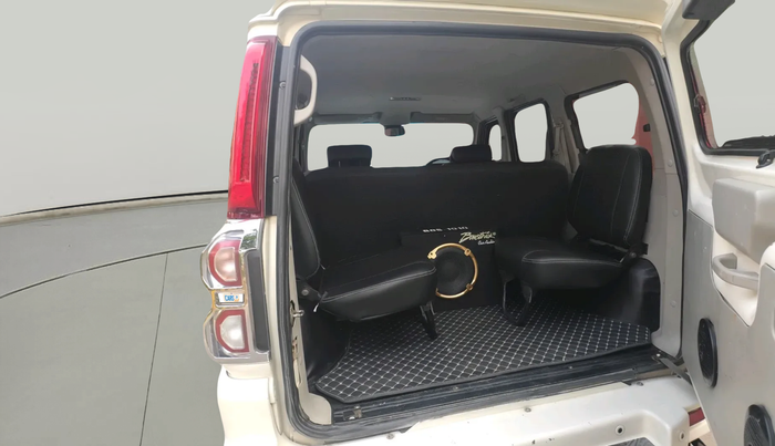 2014 Mahindra Scorpio S10, Diesel, Manual, 92,382 km, exterior