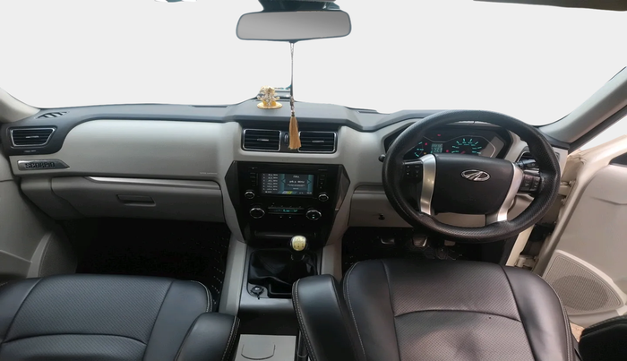 2014 Mahindra Scorpio S10, Diesel, Manual, 92,382 km, interior