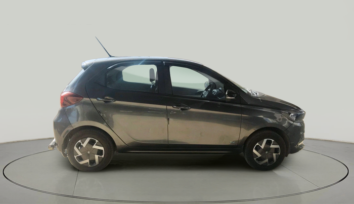 2025 Tata TIAGO EV XT LONG RANGE, Electric, Automatic, 9,841 km, exterior