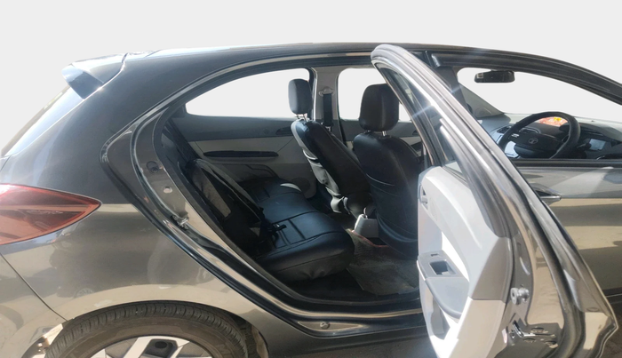 2025 Tata TIAGO EV XT LONG RANGE, Electric, Automatic, 9,841 km, interior