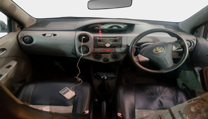 2011 Toyota Etios V, Petrol, Manual, 1,42,551 km, interior