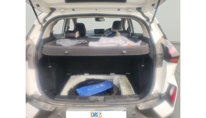 2024 Tata NEXON CREATIVE+ SUNROOF AMT 1.2 PETROL, Petrol, Automatic, 32,402 km, exterior