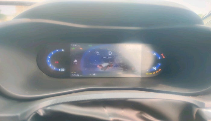 2024 Tata NEXON CREATIVE+ SUNROOF AMT 1.2 PETROL, Petrol, Automatic, 32,402 km, interior