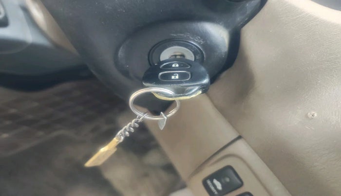 2015 Toyota Innova 2.5 G 7 STR, Diesel, Manual, 2,06,497 km, interior