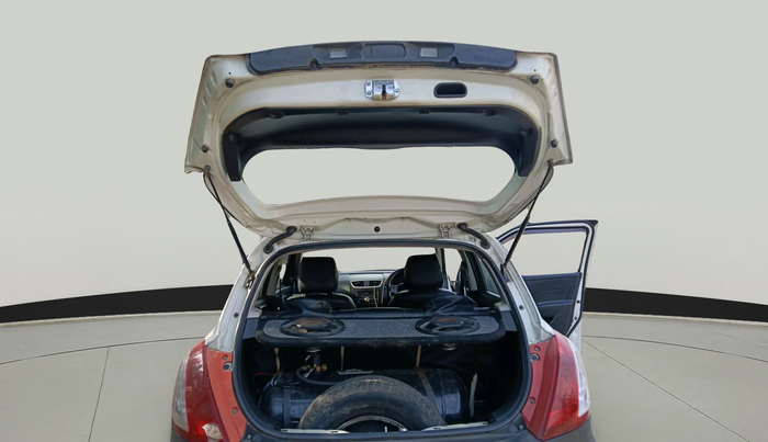 2014 Maruti Swift LXI, Petrol, Manual, 1,32,311 km, exterior