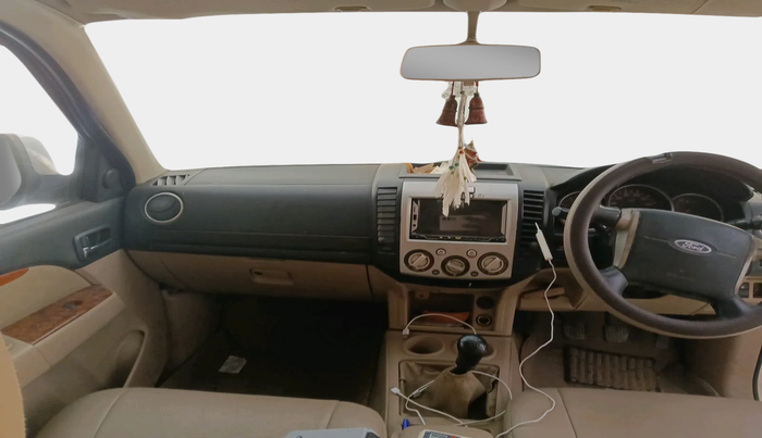 2010 Ford Endeavour 2.5L 4X2 MT, Diesel, Manual, 1,80,255 km, interior